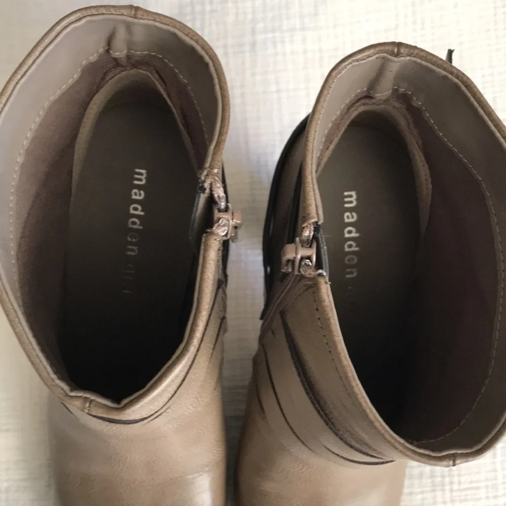 Madden Girl Boots - Picture 8 of 9